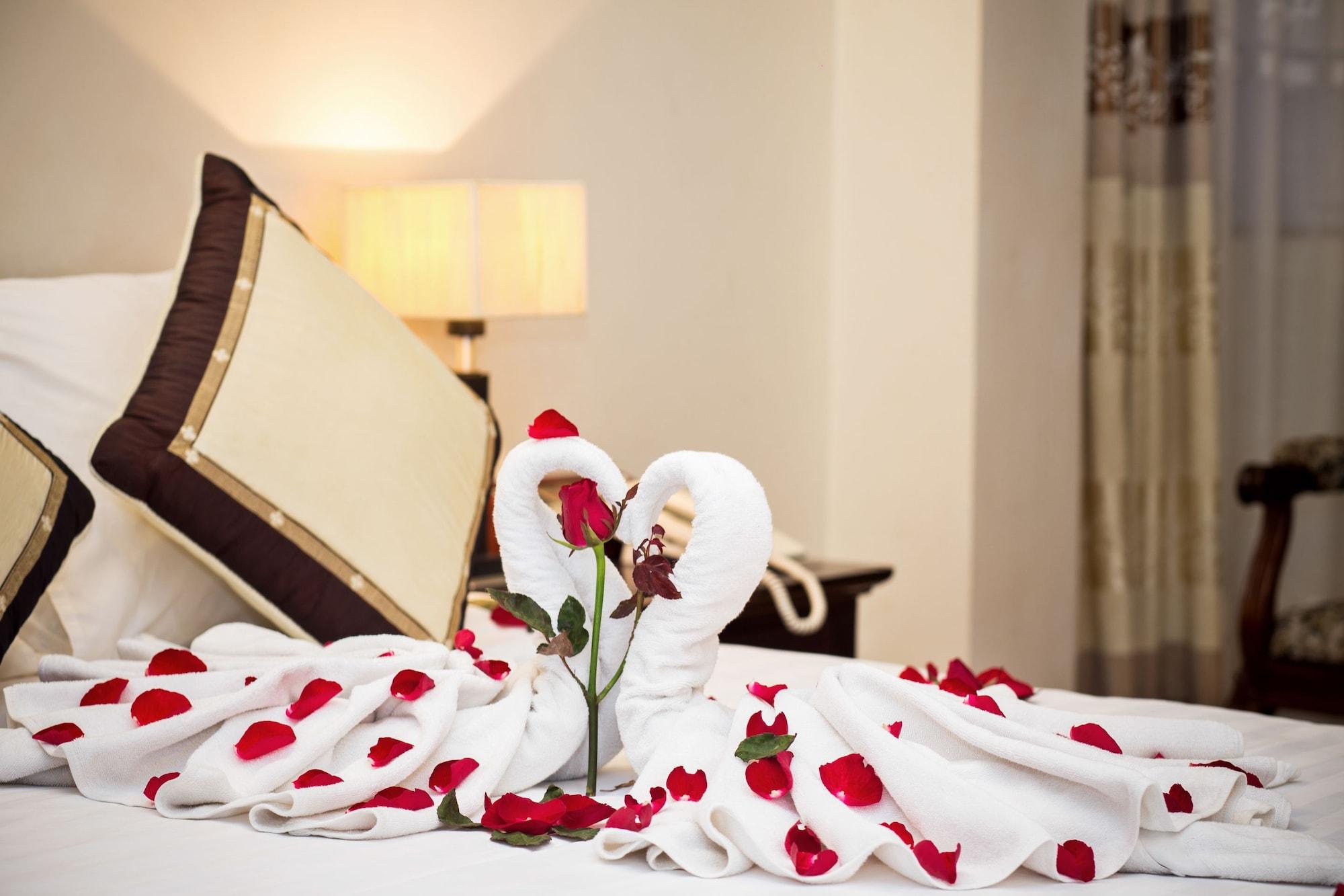 Camellia Boutique Hotel & Spa Hanoi Exterior photo